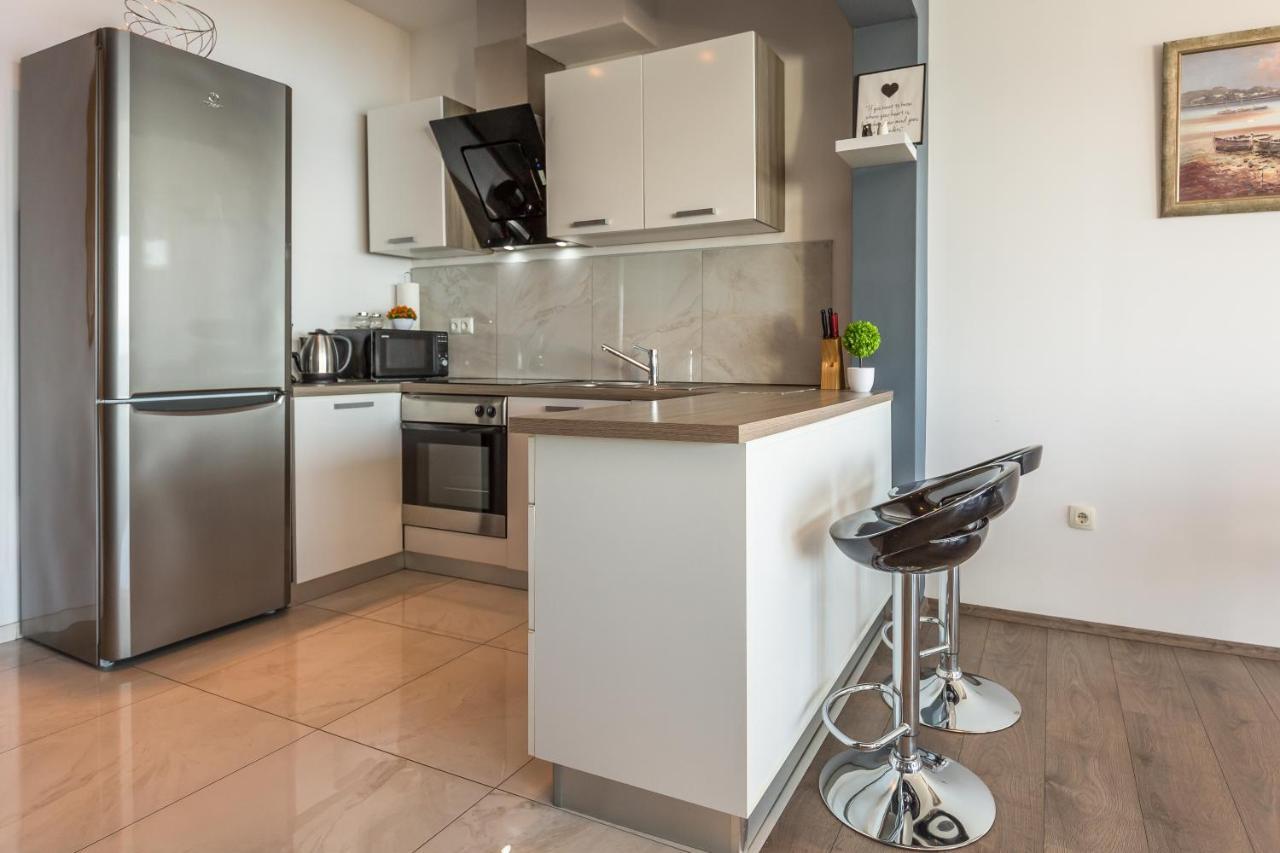 Modern Apartment Omiš Exterior foto